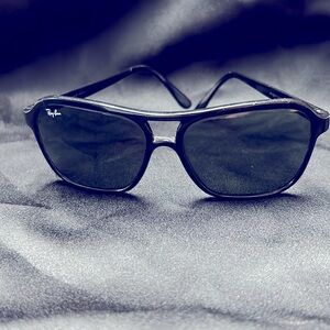 Men’s Ray Ban Sunglasses